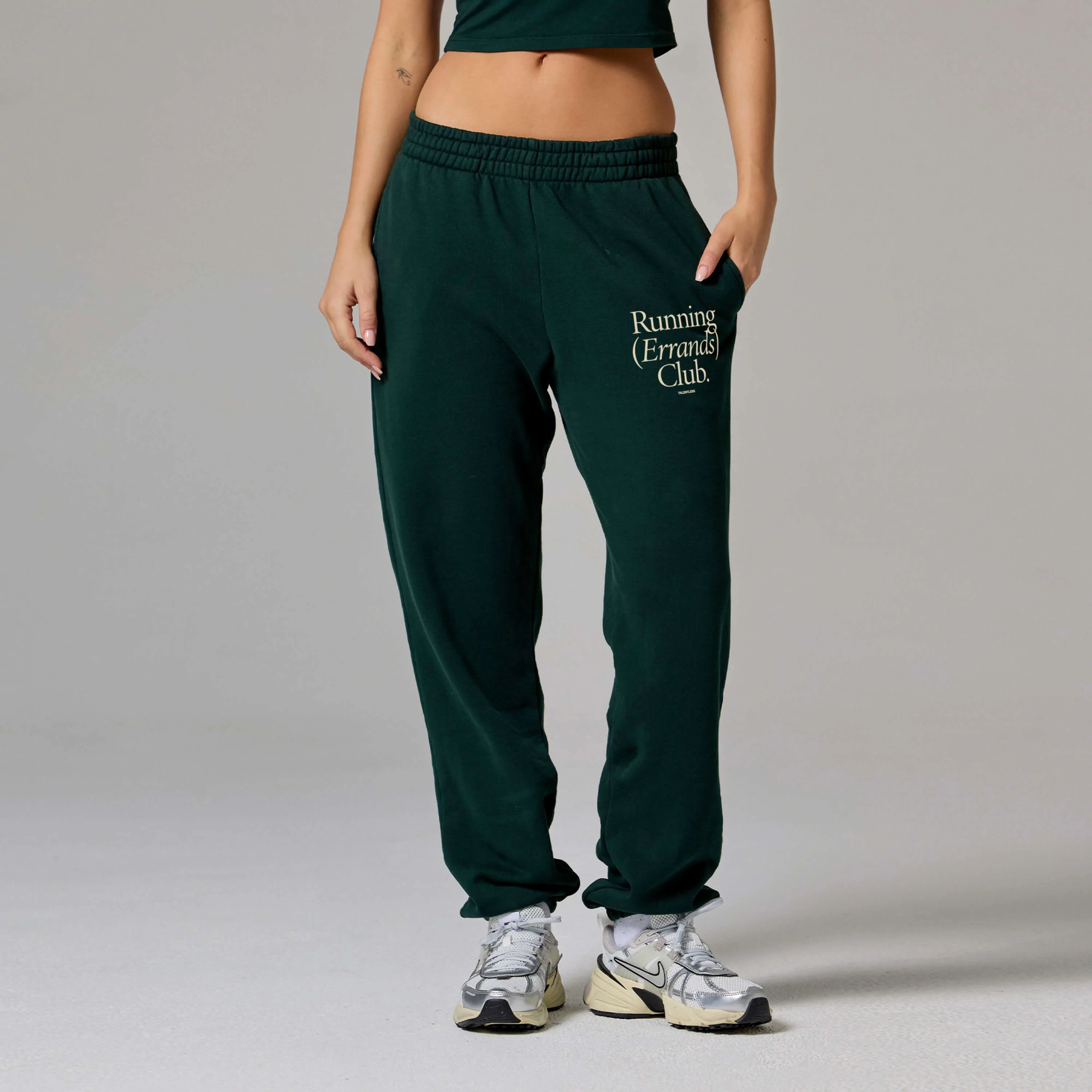 WOMENS RUNNING CLUB SWEATPANTS - Image 8